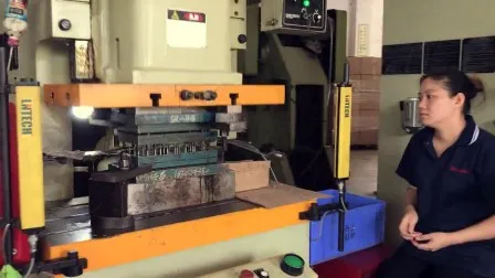 Peças sobressalentes para automóveis em aço inoxidável Fundição Ferragens de alumínio Peças sobressalentes para motocicletas Usinagem CNC personalizada Fresagem Torneamento Perfuração Perfuração Peças de processamento CNC